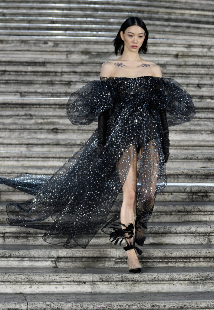 Valentino Haute Couture A/I 22/23 - Credits Launchmetrics/Spotlight