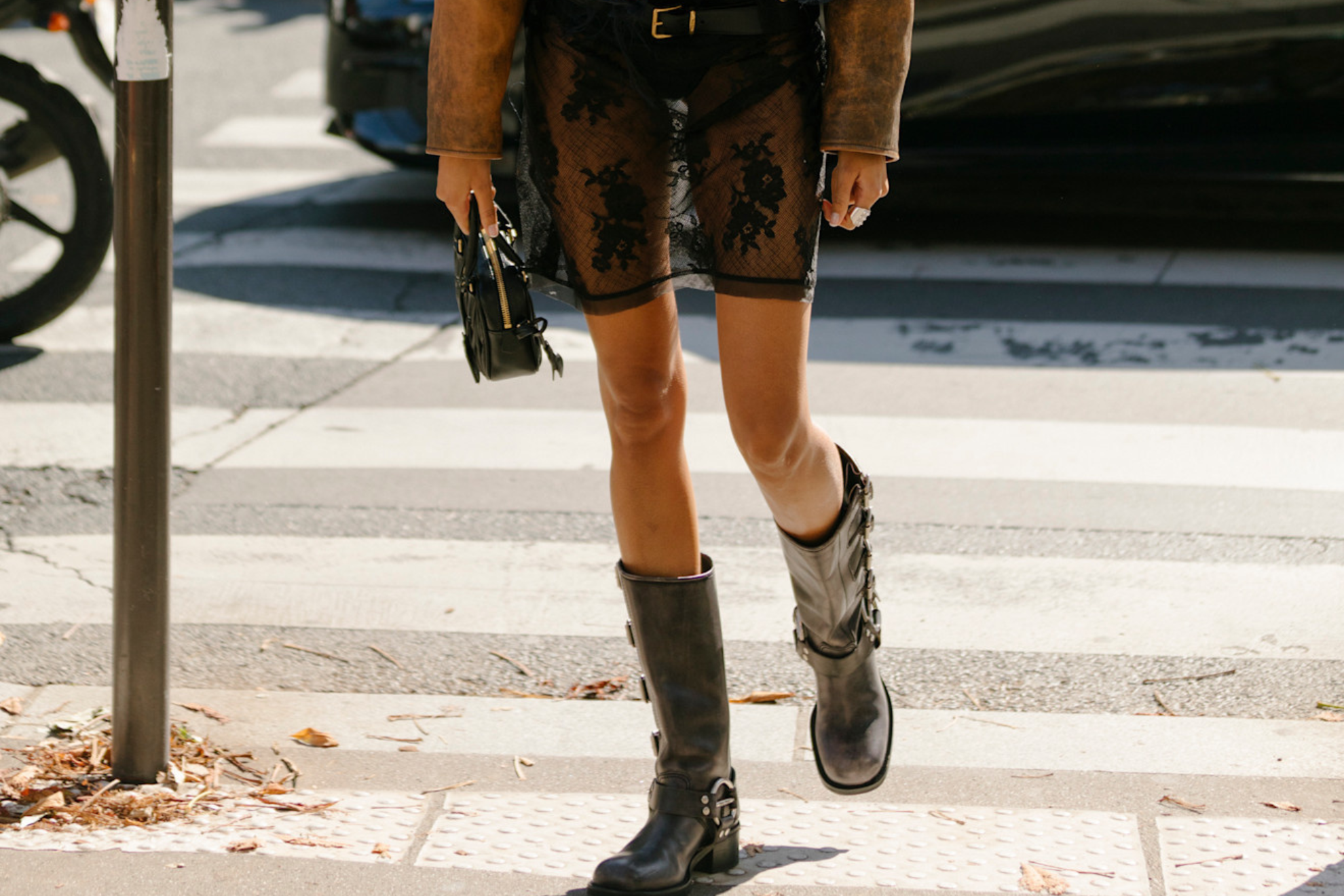 Sottoveste e biker boots - photo credits Launchmetrics/Spotlight